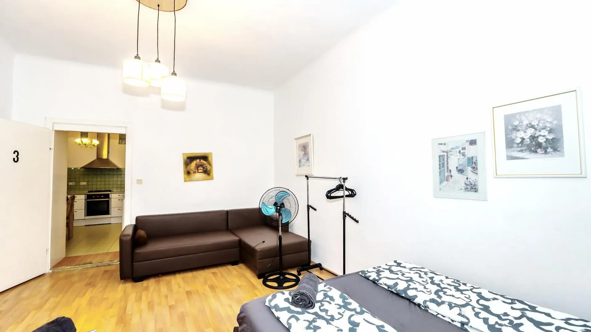 Privat bolig Family Rooms - 7 Minutes To Schoenbrunn Palace Wien Østrig