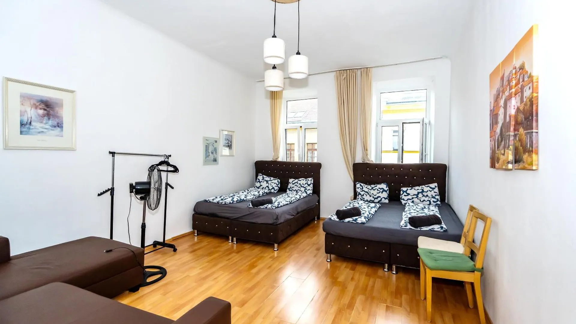 Family Rooms - 7 Minutes To Schoenbrunn Palace Wien