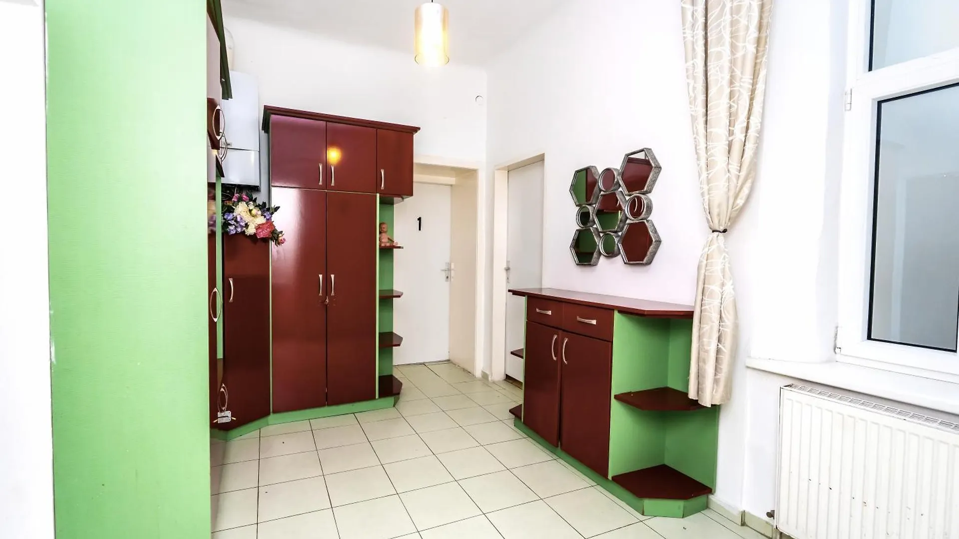 Family Rooms - 7 Minutes To Schoenbrunn Palace Vídeň 0*,  Rakousko